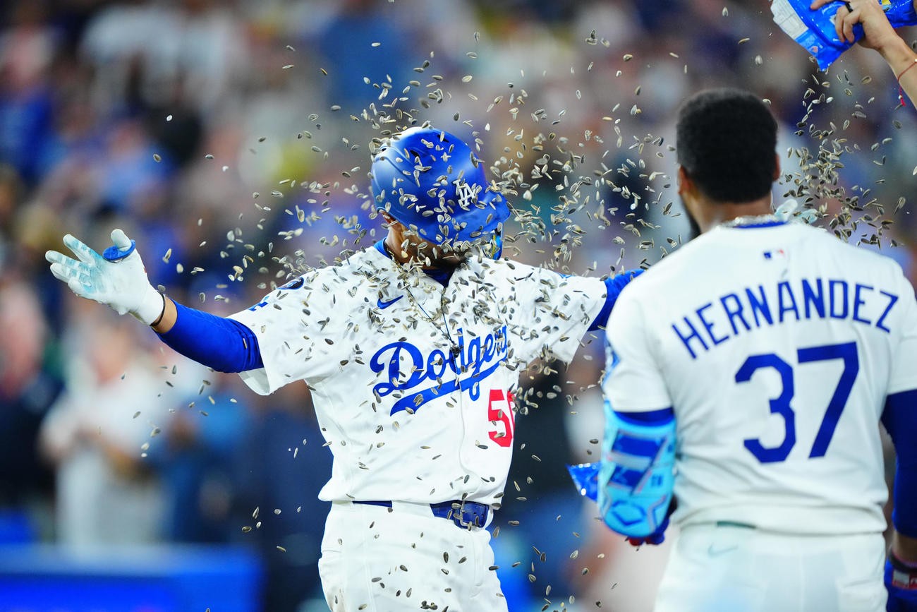 ドジャース対ホワイトソックス　7回裏ドジャース1死、ソロ本塁打を放ちベッツ（撮影・垰建太）