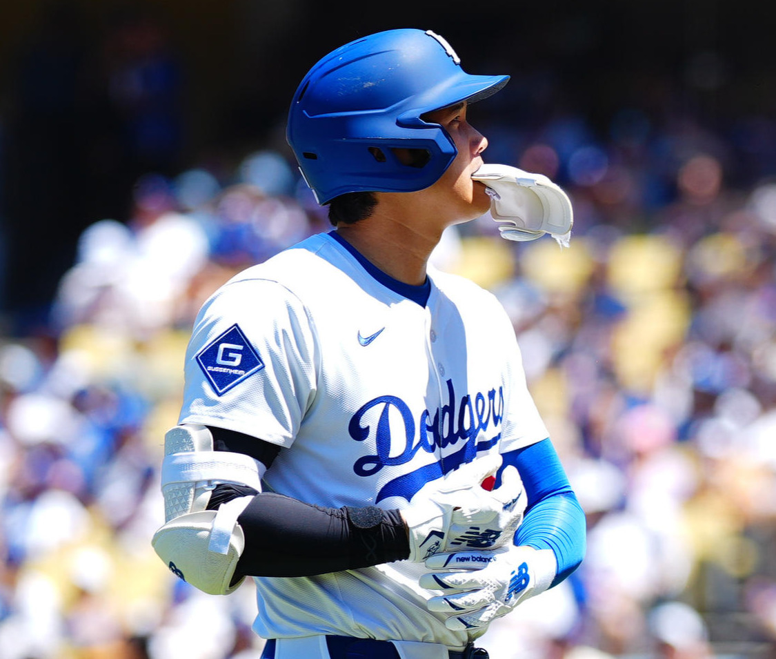 ドジャース対アストロズ　5回裏ドジャース2死、三飛に倒れ悔しげな大谷（撮影・垰建太）