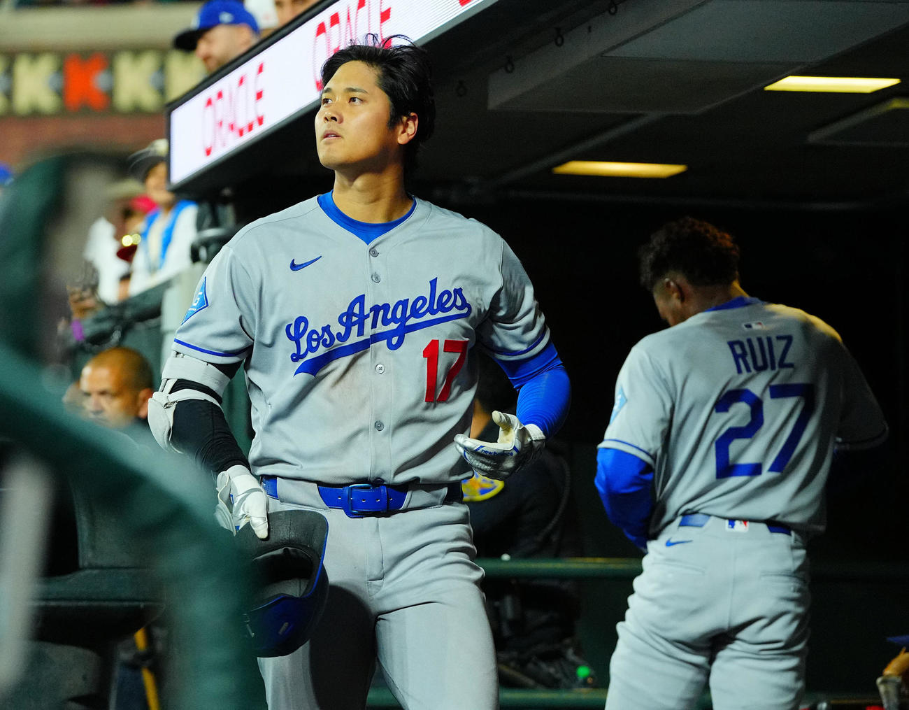 ジャイアンツ対ドジャース　9回表ドジャース無死、遊ゴロに倒れ厳しい表情の大谷（撮影・垰建太）