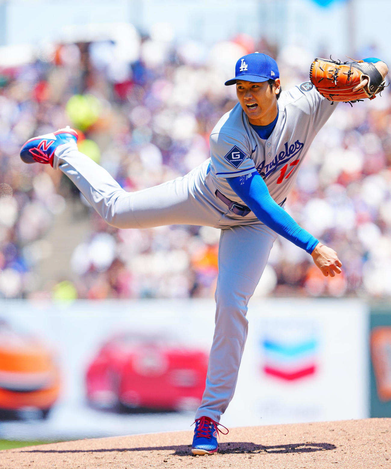 ジャイアンツ対ドジャース　2回裏、声を上げながら力投するドジャース先発の大谷（撮影・垰建太）
