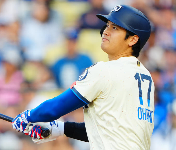 ドジャース対ブルワーズ　3回裏ドジャース無死一塁、2点本塁打を放つ大谷（撮影・垰建太）