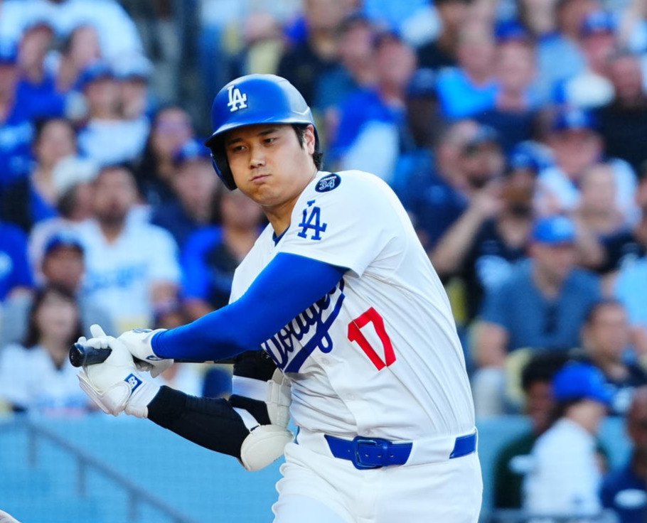 ドジャース対ツインズ　1回裏ドジャース1死、空振り三振に倒れる大谷（撮影・垰建太）