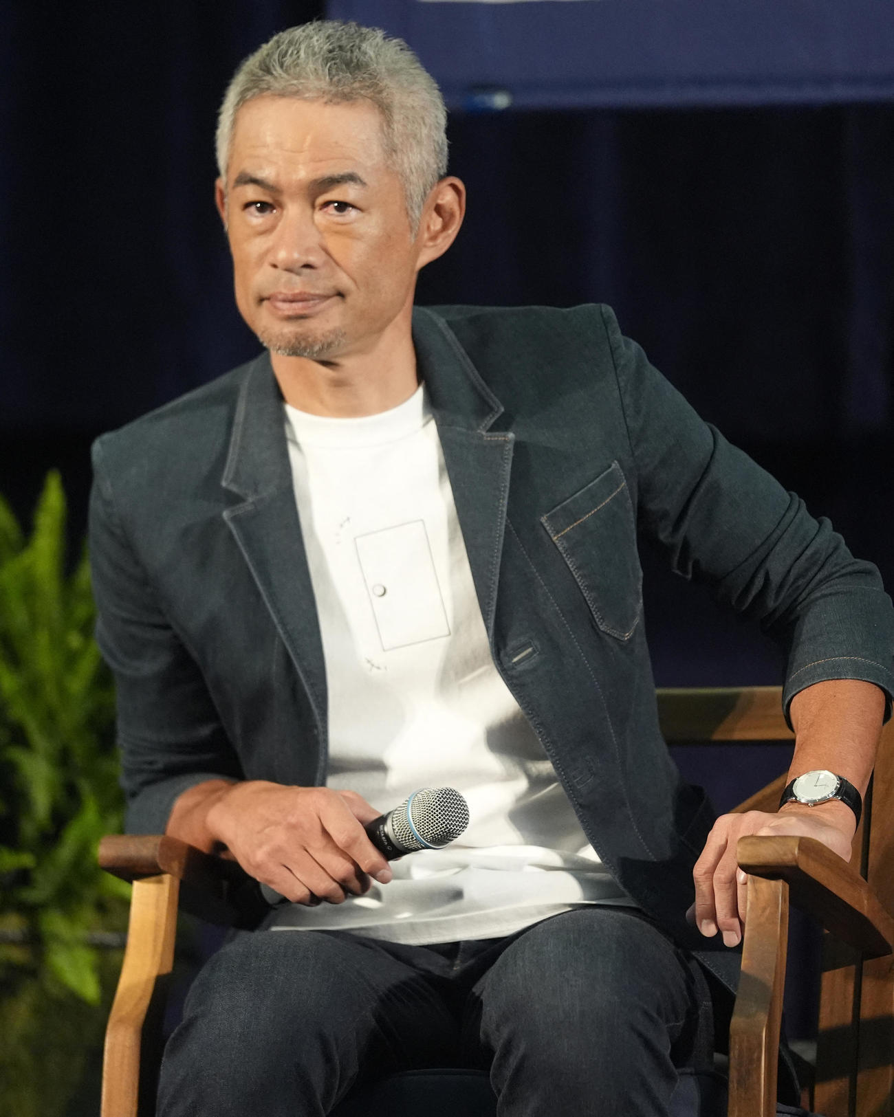 会見するイチロー氏（Imagn Images＝ロイター）