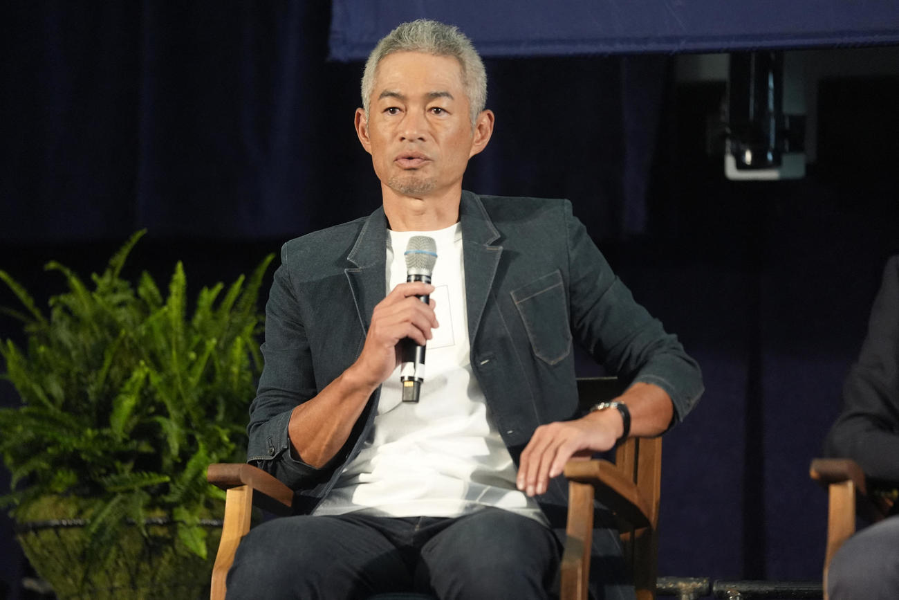 会見するイチロー氏（Imagn Images＝ロイター）