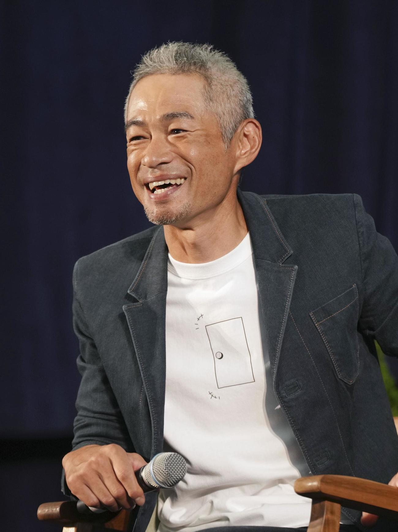 記者会見する、米国野球殿堂入りしたイチローさん（共同）