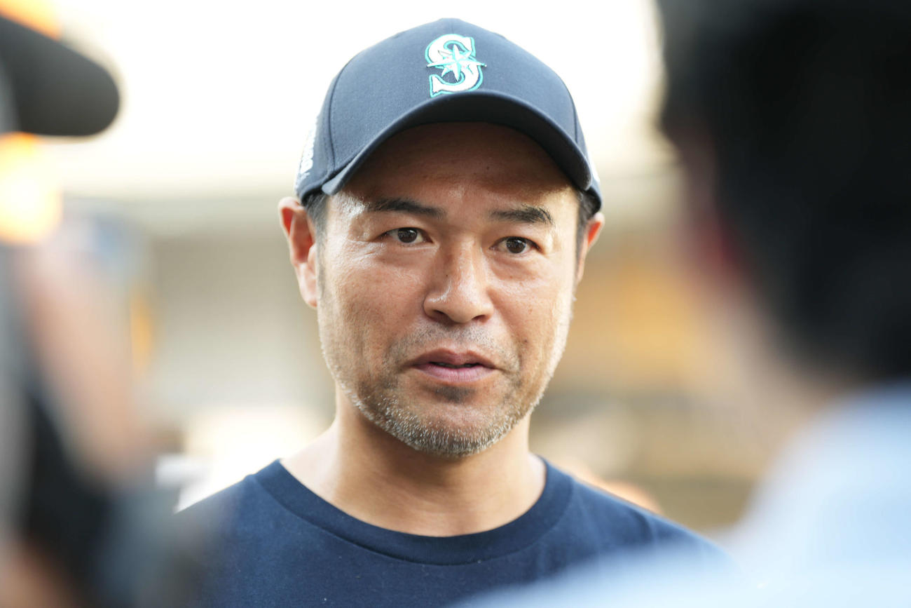イチロー氏のそっくりさん「ニッチロー」（撮影・たえ見朱実）