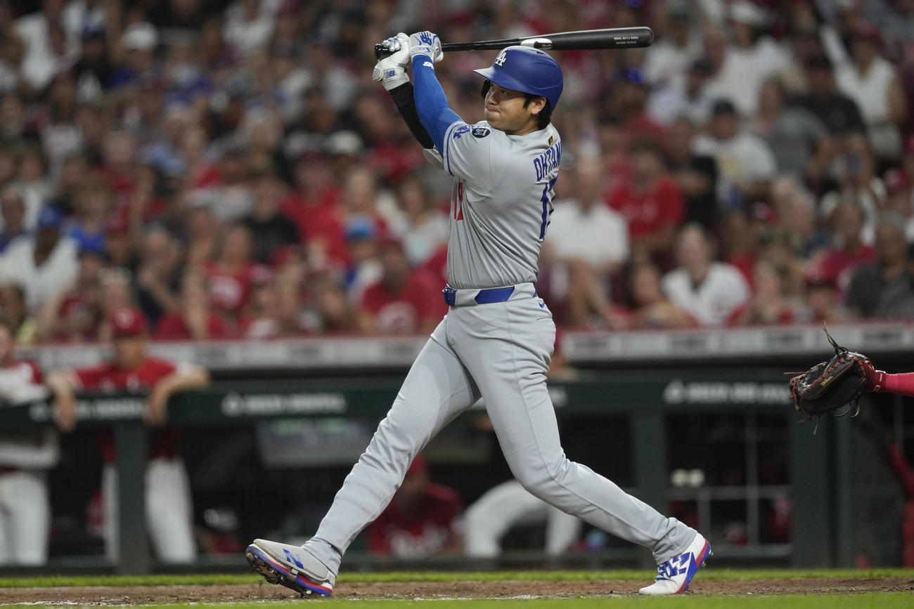 レッズ戦５回にタイムリー二塁打を放ったドジャース大谷翔平（AP)