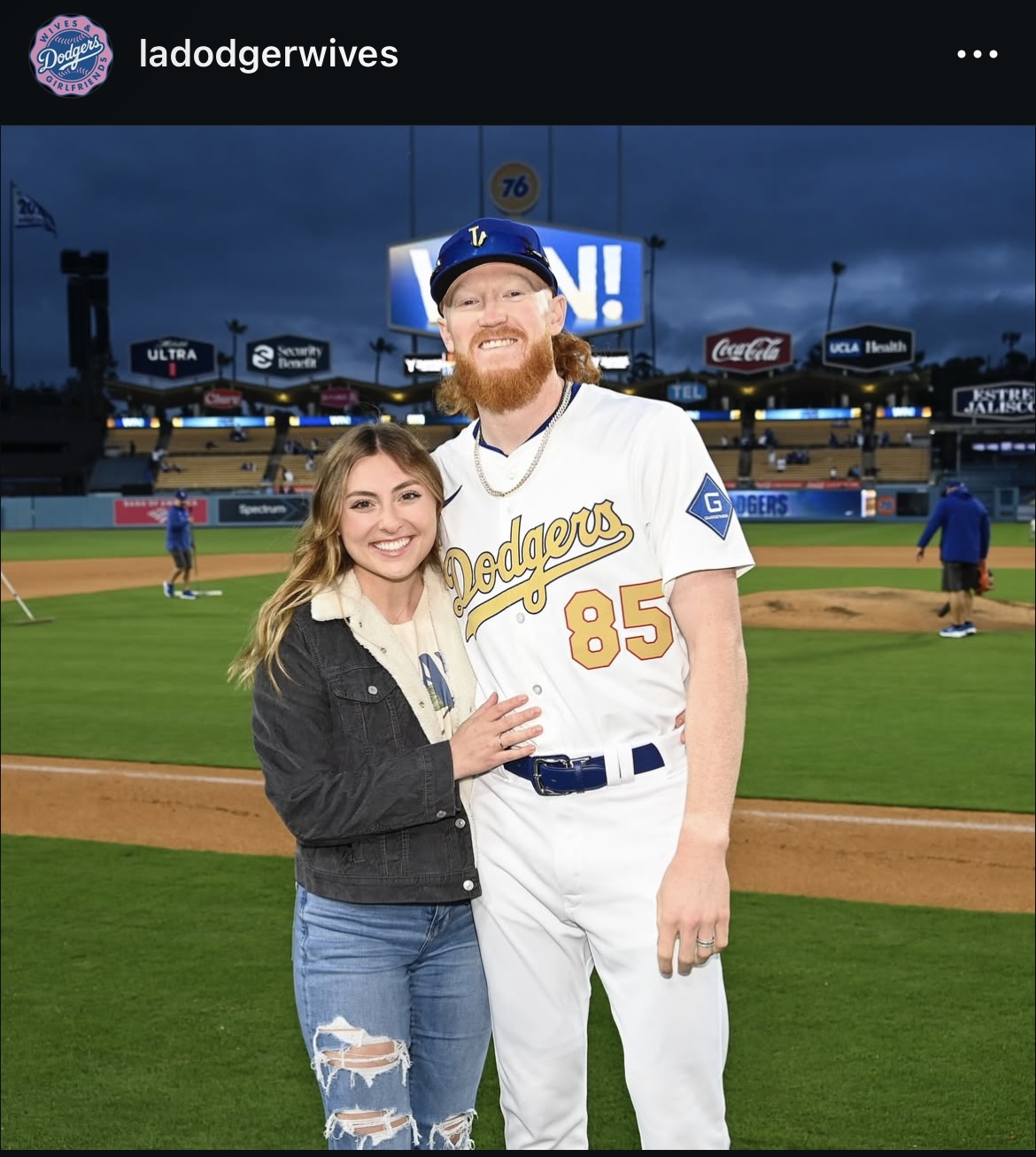 ドジャース夫人会のインスタグラムから