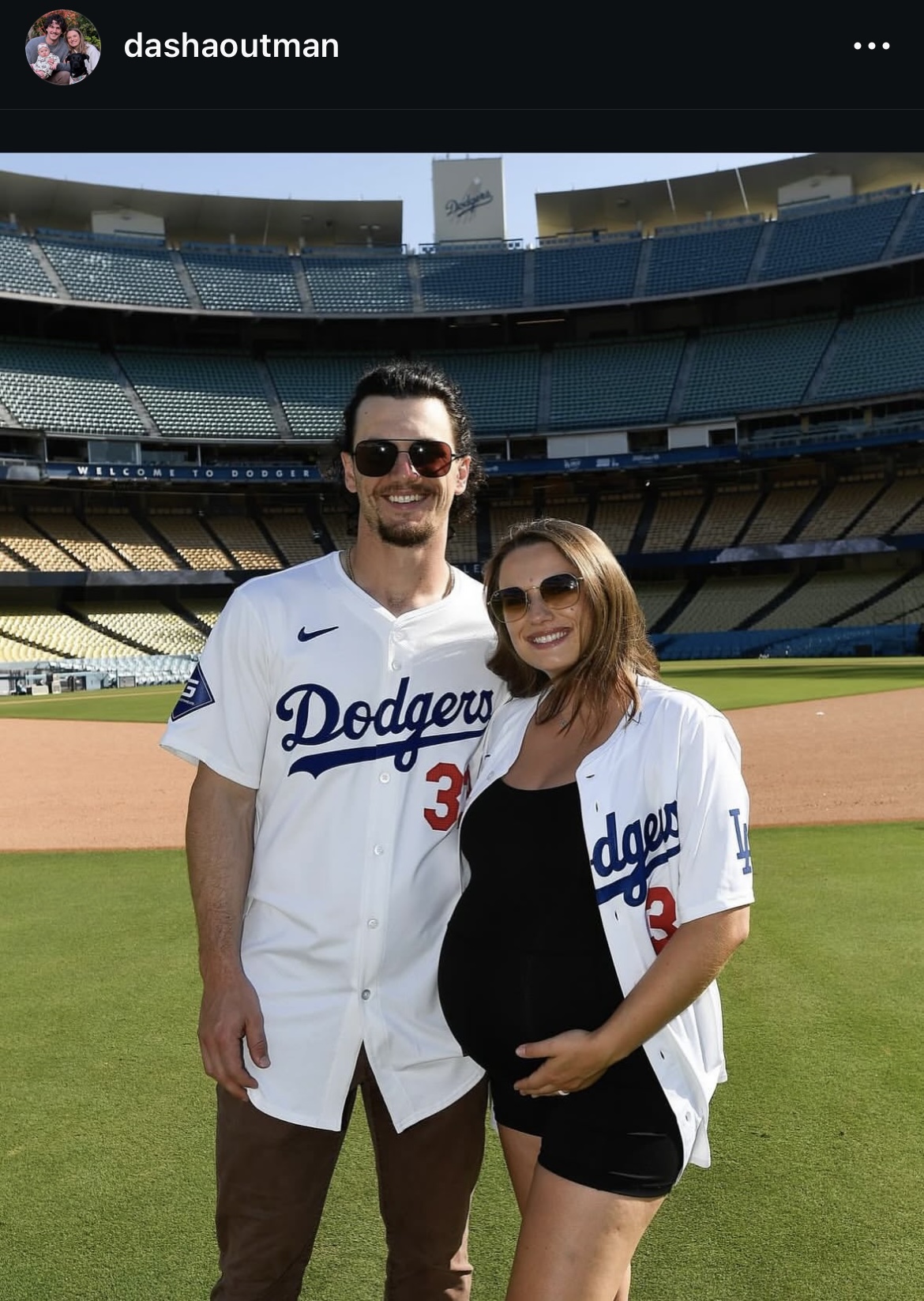 アウトマンの妻ダーシャ夫人のインスタグラムから