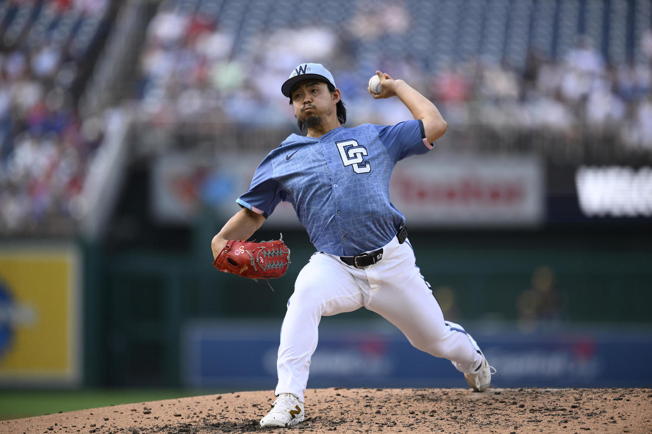 2番手としてマウンドに上がったナショナルズ小笠原慎之介（AP）