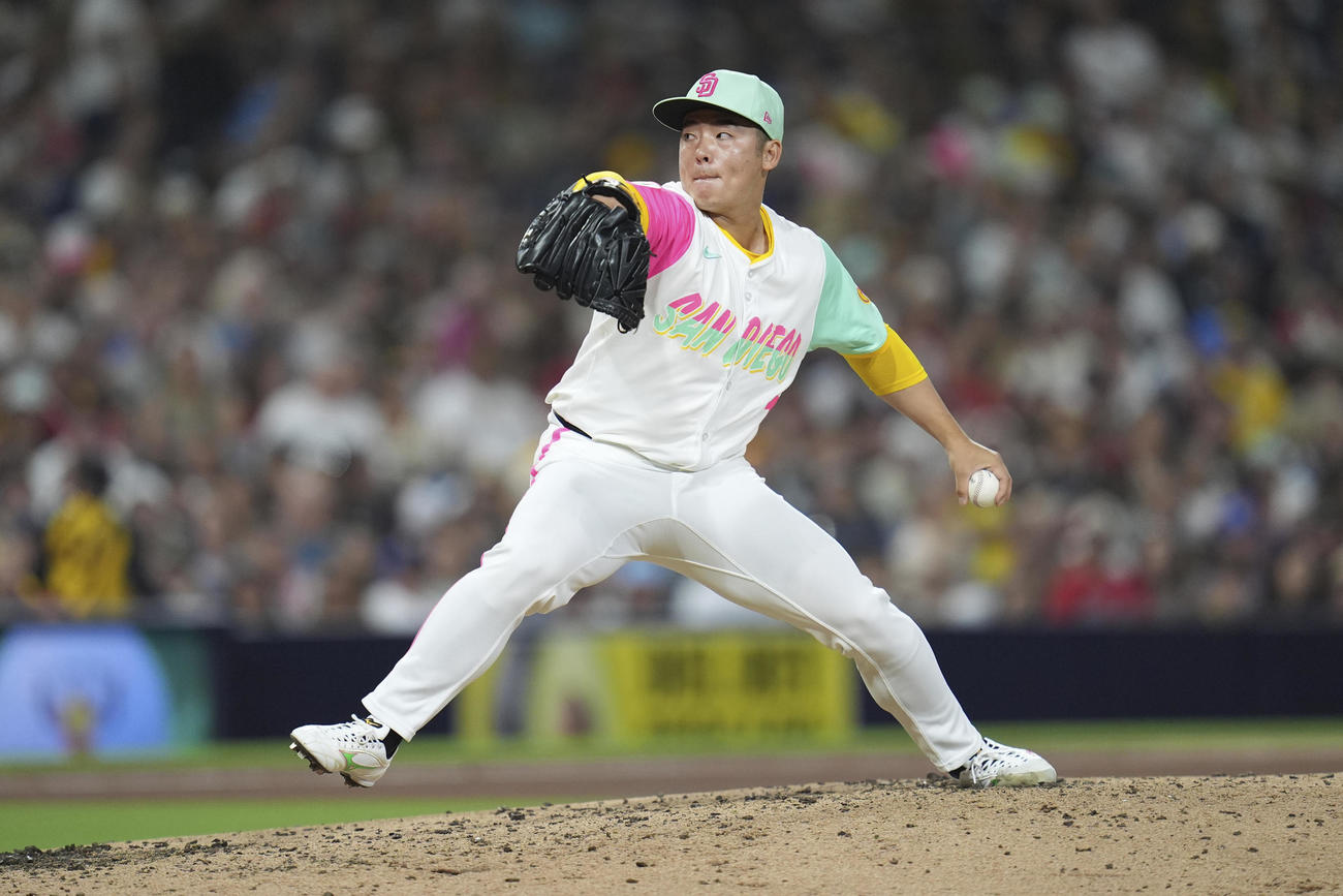 力投するパドレス松井裕樹（AP）