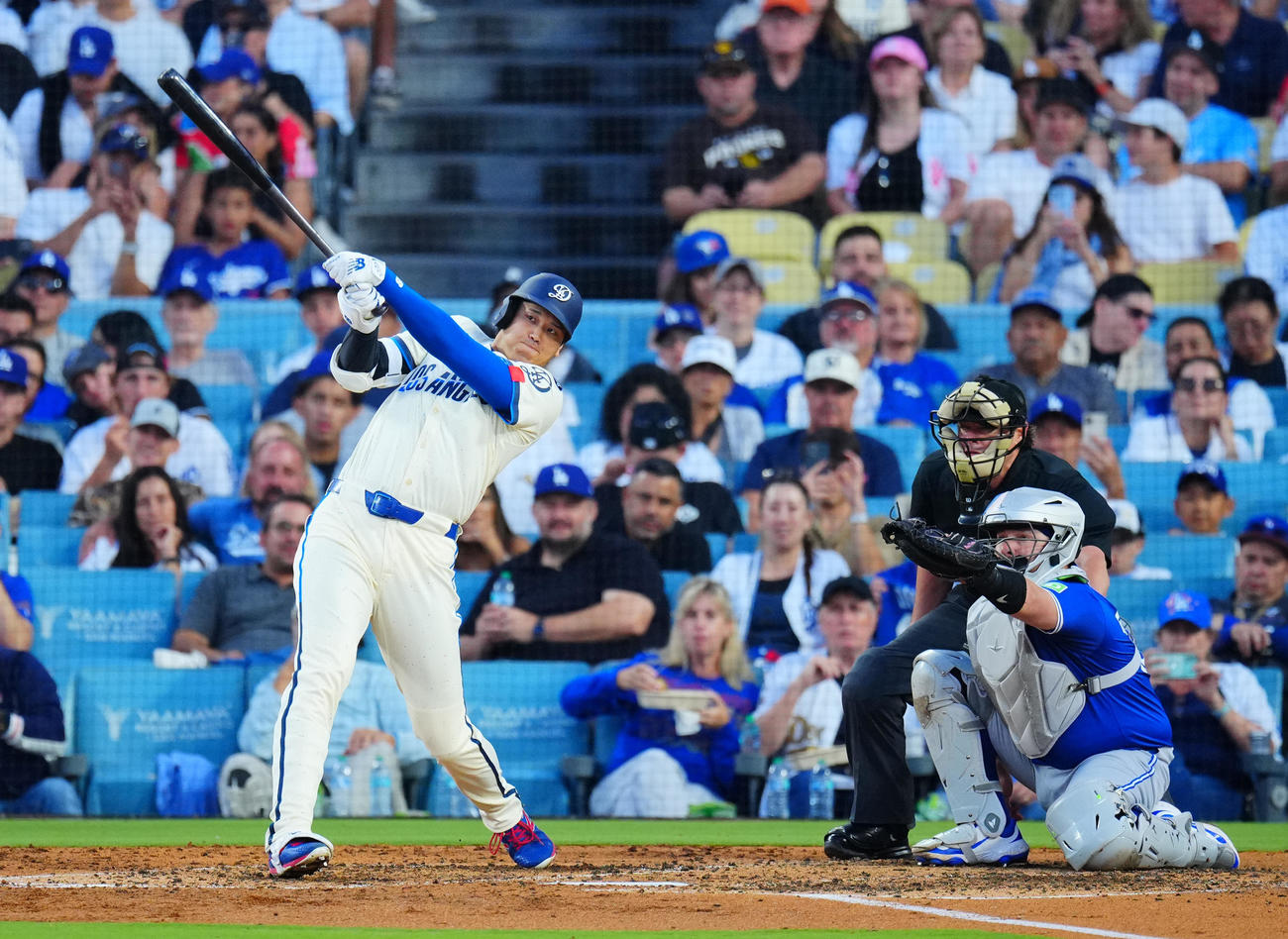 大谷翔平、打った瞬間に確信の1発！3年連続40号 バックスクリーンへ