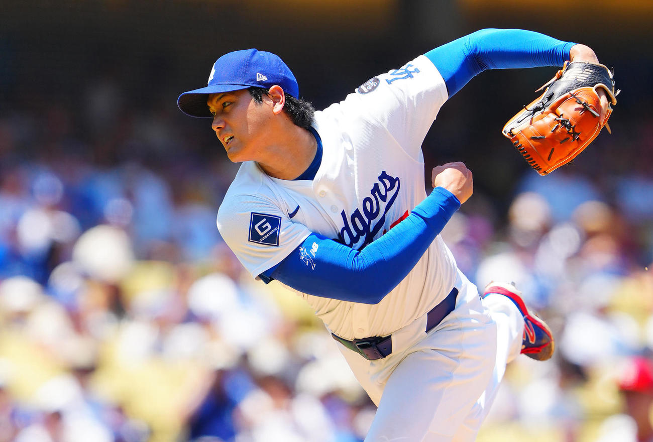 ドジャース対カージナルス　力投するドジャース先発の大谷（撮影・垰建太）