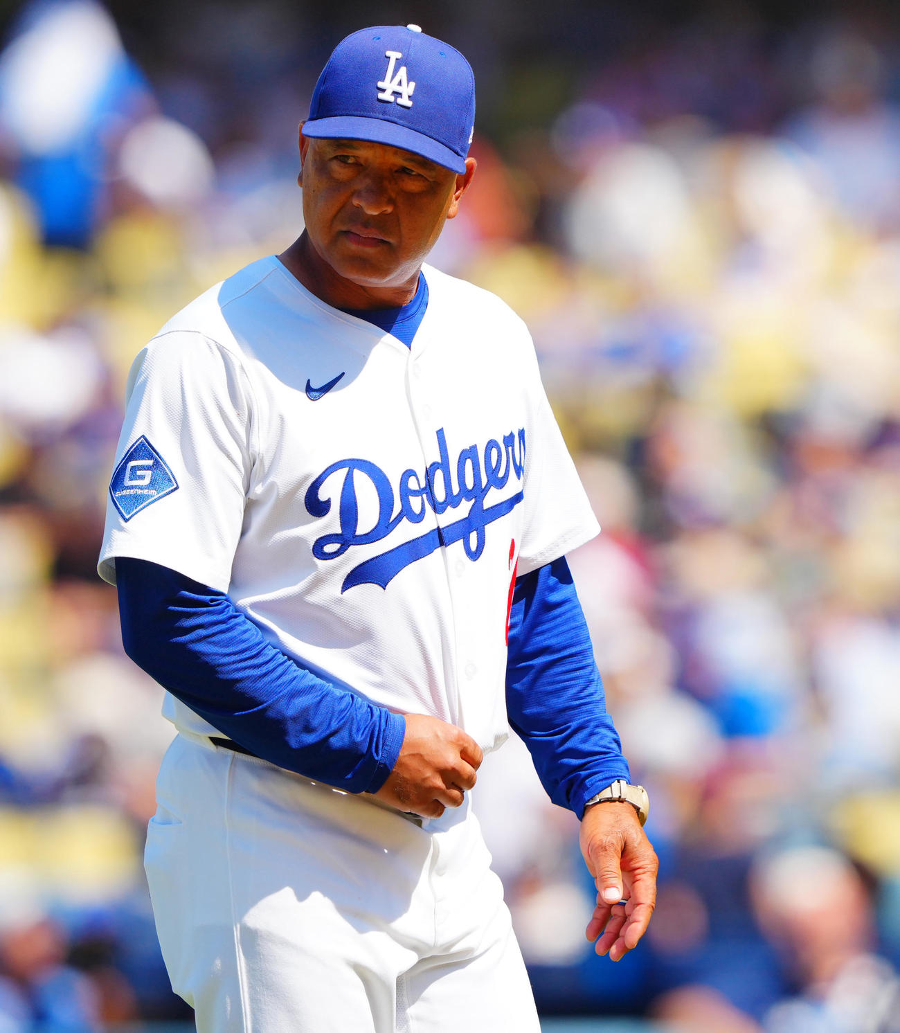 ドジャース対ブルージェイズ　渋い表情のドジャースのロバーツ監督（撮影・垰建太）