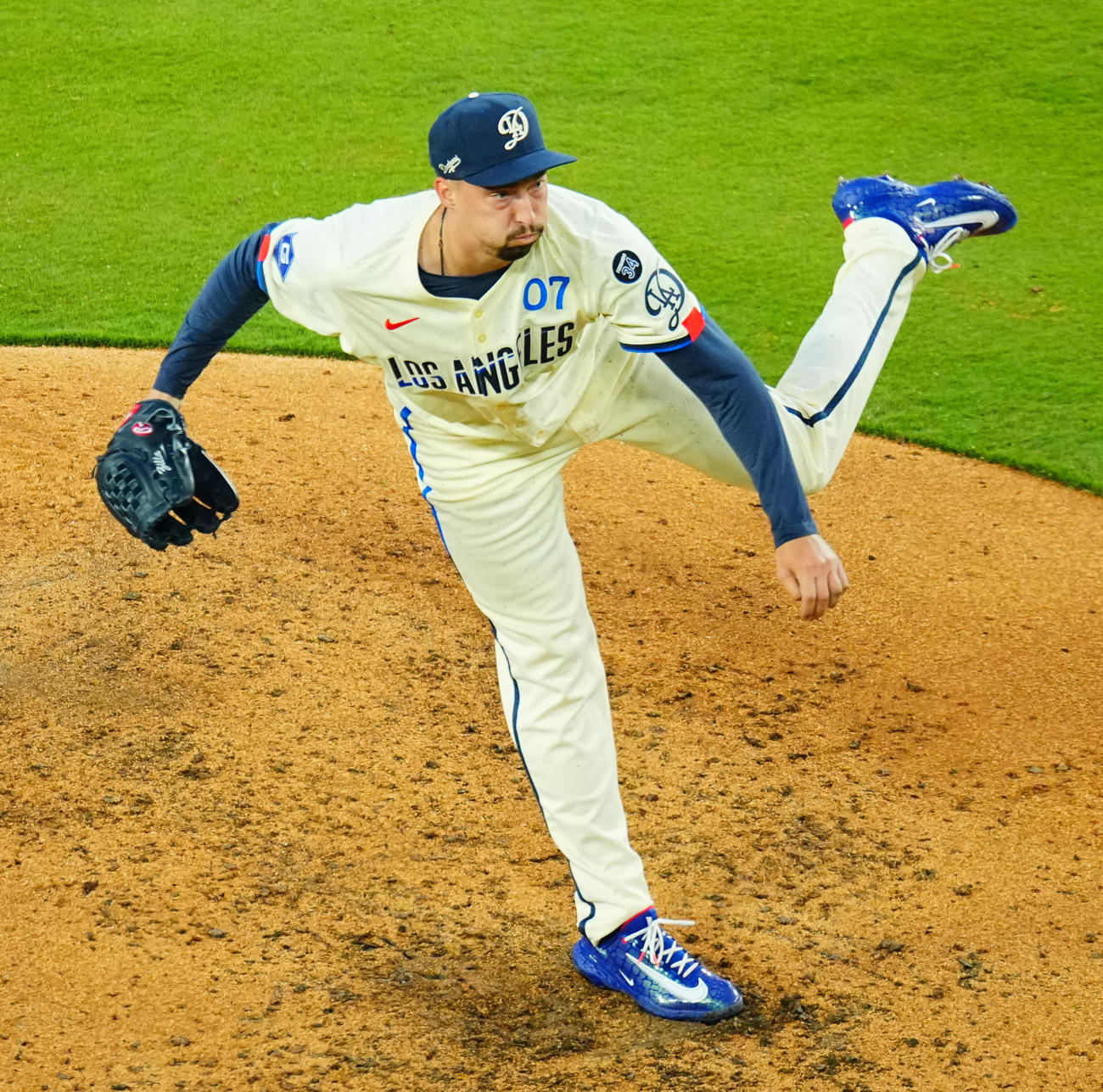 ドジャース対パドレス　力投するドジャース先発のスネル（撮影・垰建太）