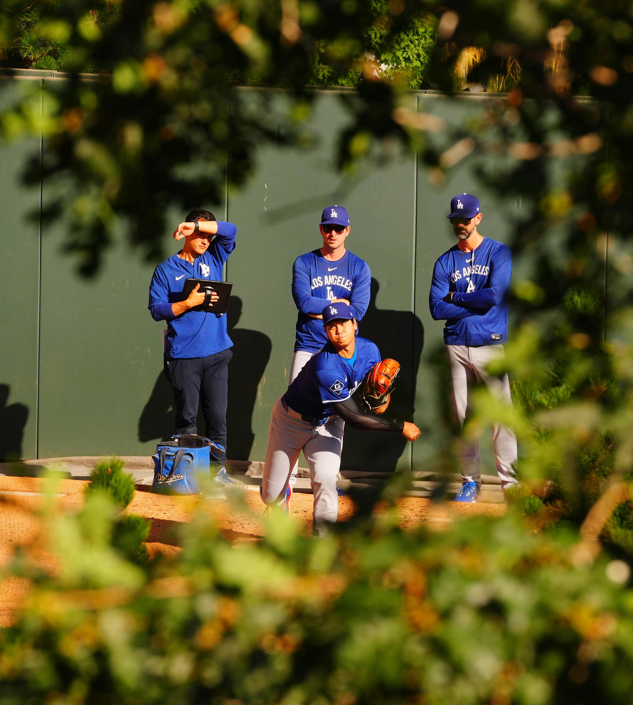 ロッキーズ対ドジャース　試合前ブルペンで投球練習に臨むドジャース大谷（撮影・垰建太）