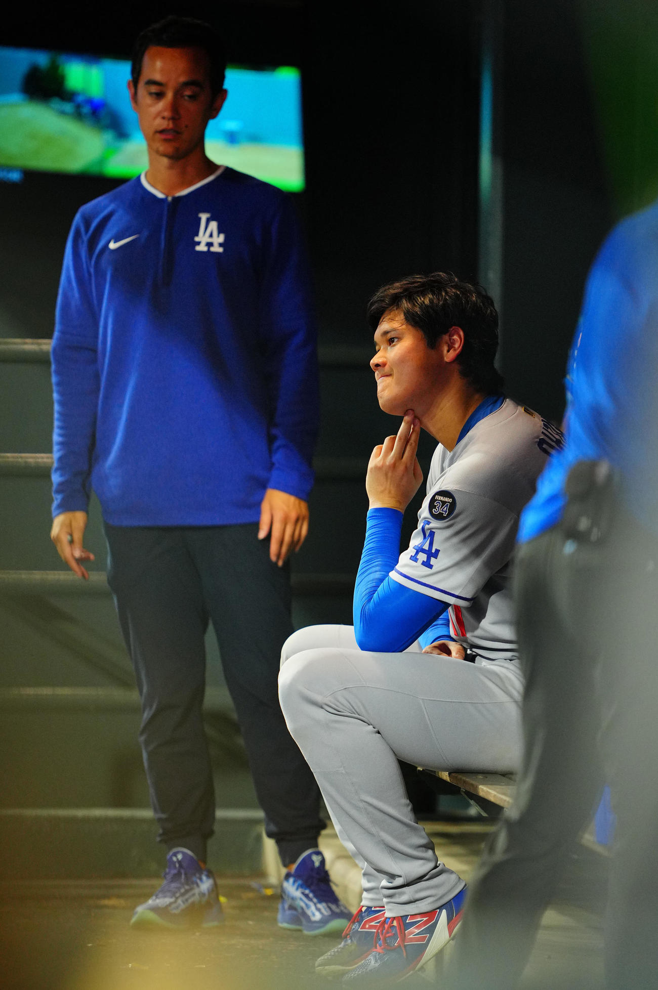 ロッキーズ対ドジャース　5回表の攻撃を終えベンチでさえない表情のドジャース大谷（撮影・垰建太）