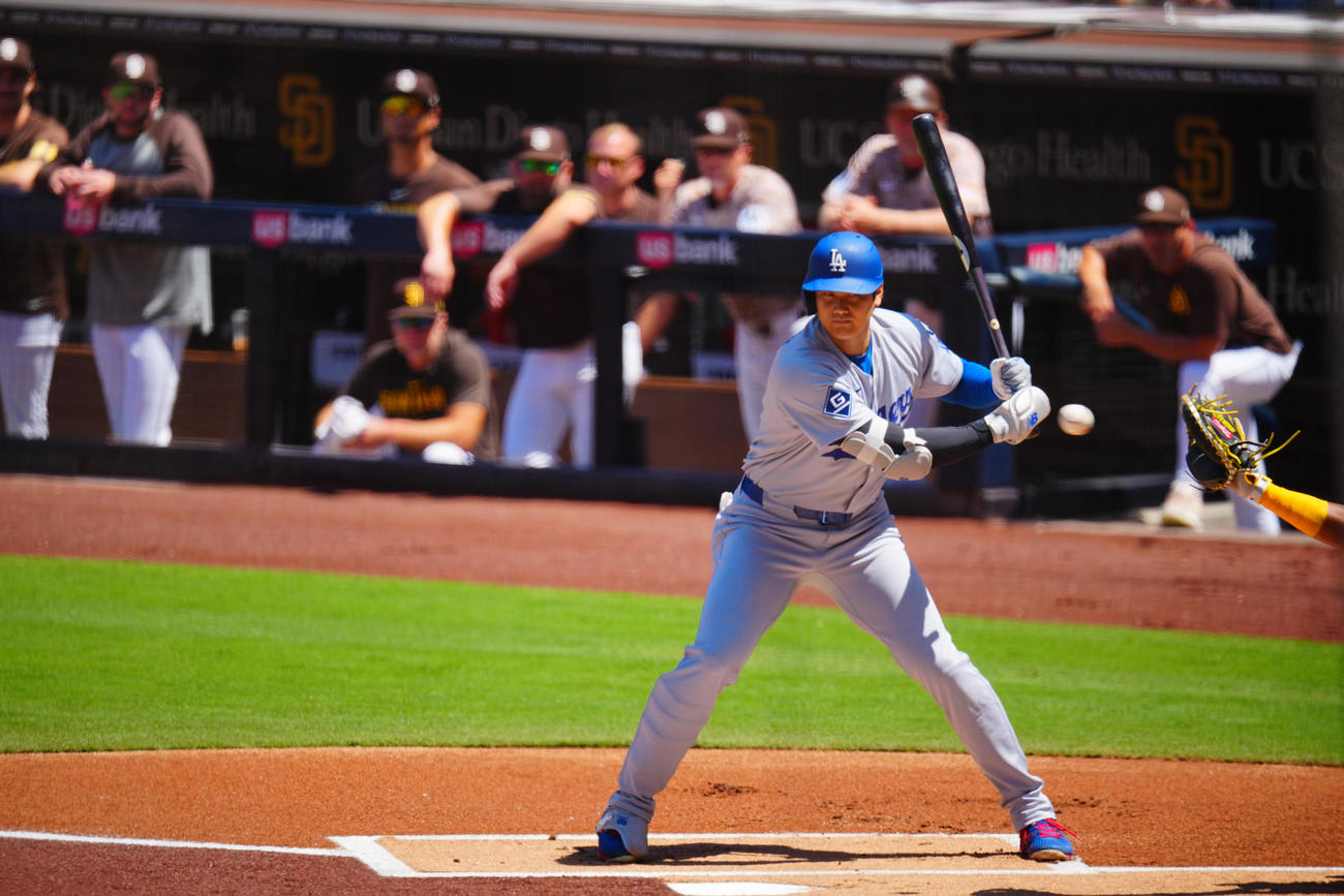 パドレス対ドジャース　1回表ドジャース無死、四球を選ぶ大谷（撮影・垰建太）