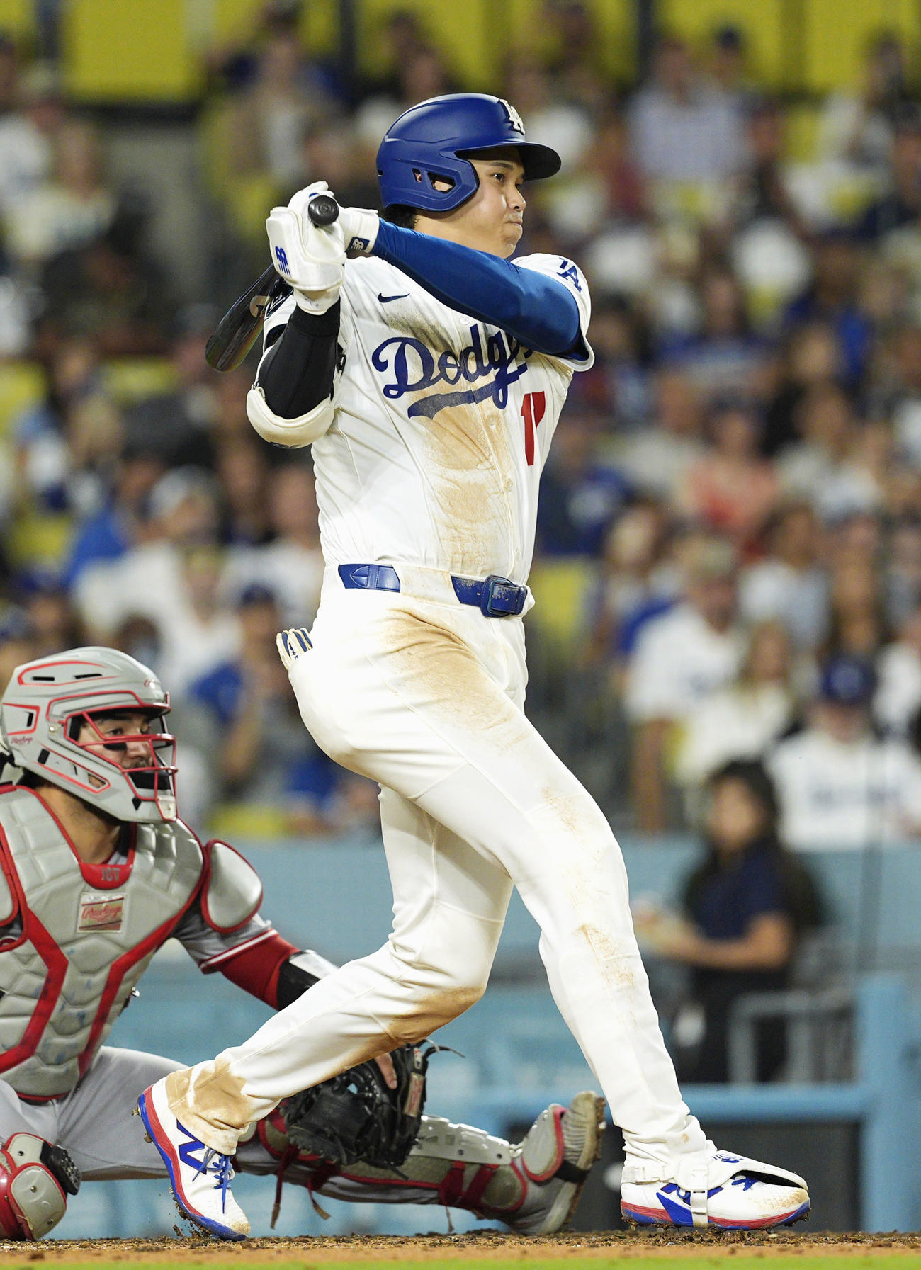 レッズ戦の6回、右前適時打を放つドジャース・大谷＝ロサンゼルス（共同）