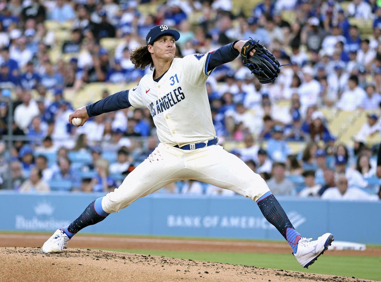 ダイヤモンドバックス戦に先発したドジャースのグラスノー（共同）