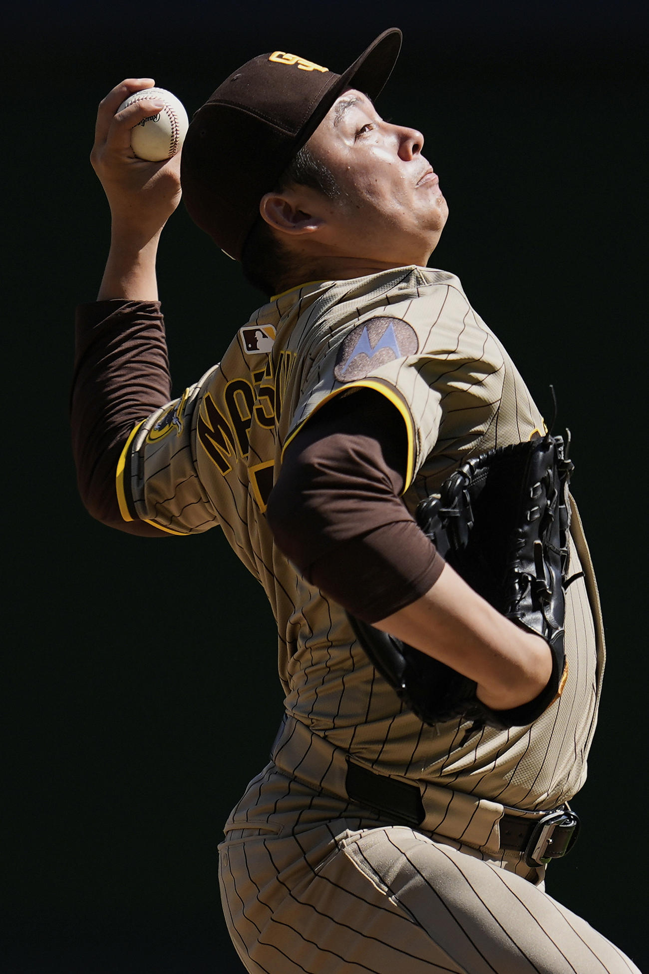 ツインズ戦で力投するパドレス松井裕樹（AP）