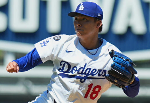 ドジャース対ダイヤモンドバックス　ドジャース先発の山本（撮影・菅敏）
