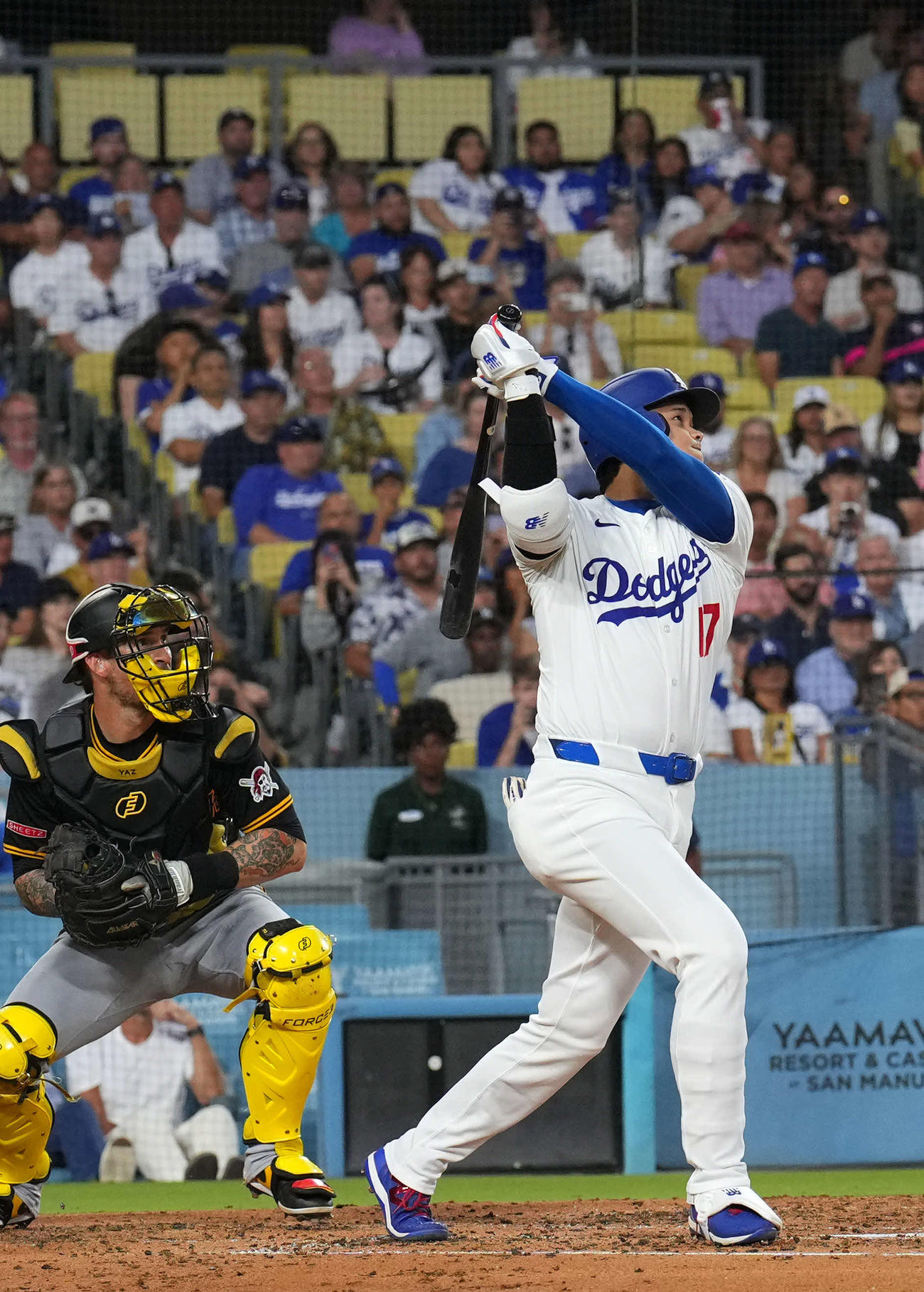 8月9日、ドジャース対パイレーツ　3回裏ドジャース1死一塁、大谷翔平は中越えに35号2点本塁打を放つ