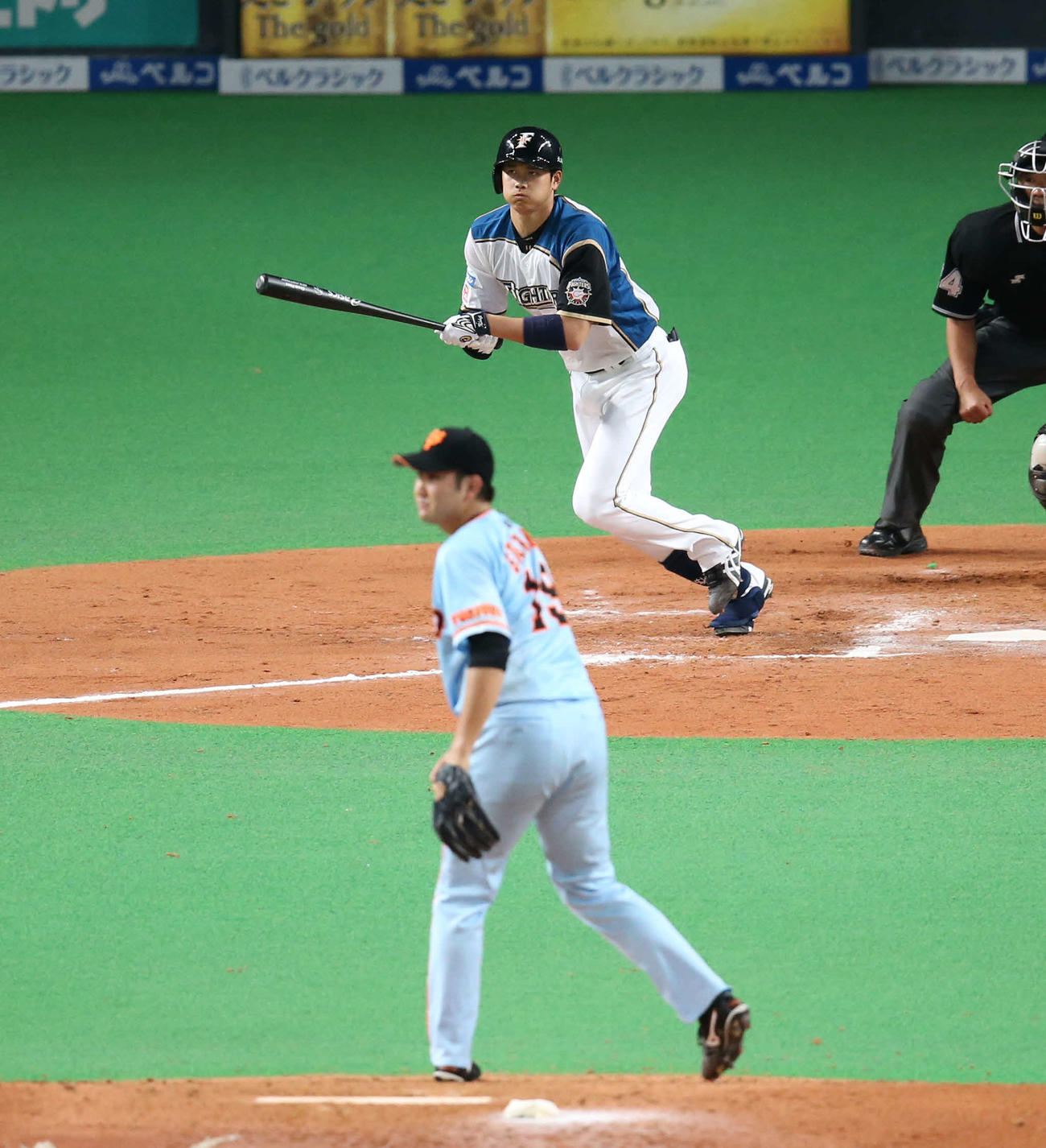 巨人菅野から右前打を放つ日本ハム大谷（2015年6月撮影）