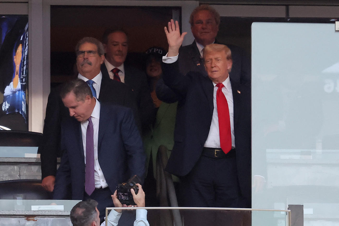 ヤンキースタジアムを訪れたドナルド・トランプ米大統領（Brad Penner-Imagn Images＝ロイター）