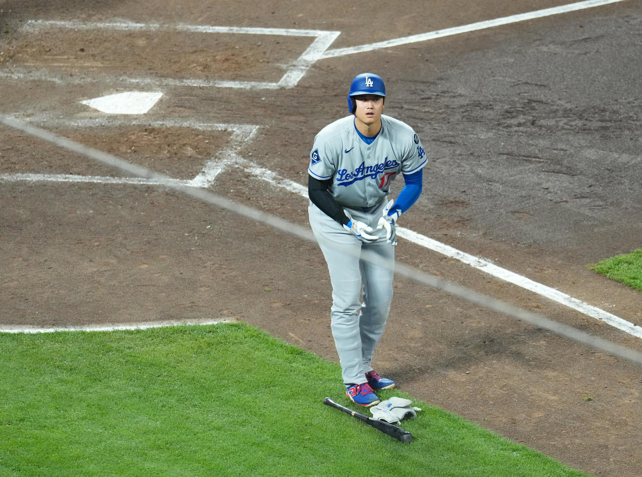 ジャイアンツ対ドジャース　7回表ドジャース2死二塁、申告敬遠を受ける大谷（撮影・菅敏）