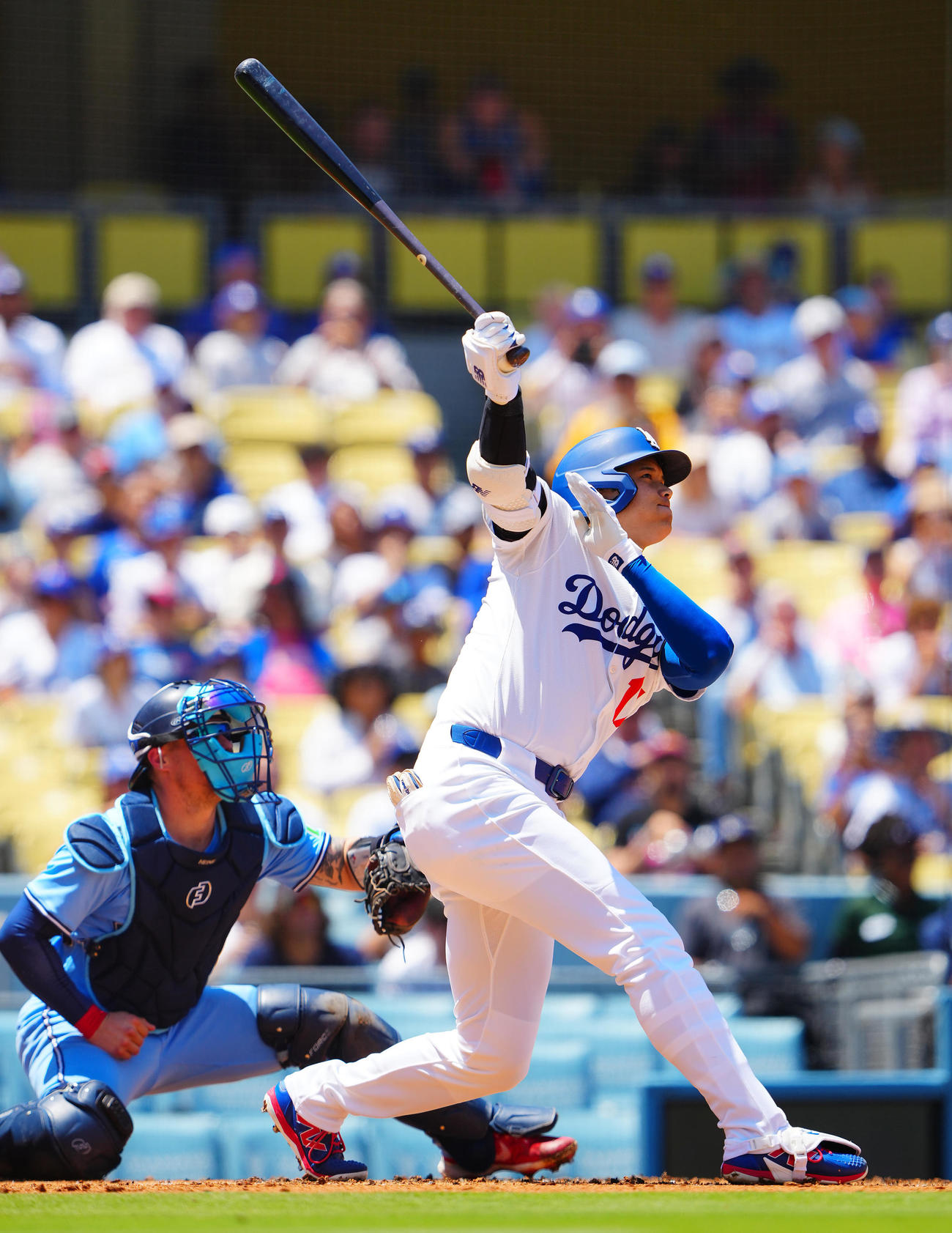 41号ソロ本塁打を放つ大谷（2025年8月10日撮影）