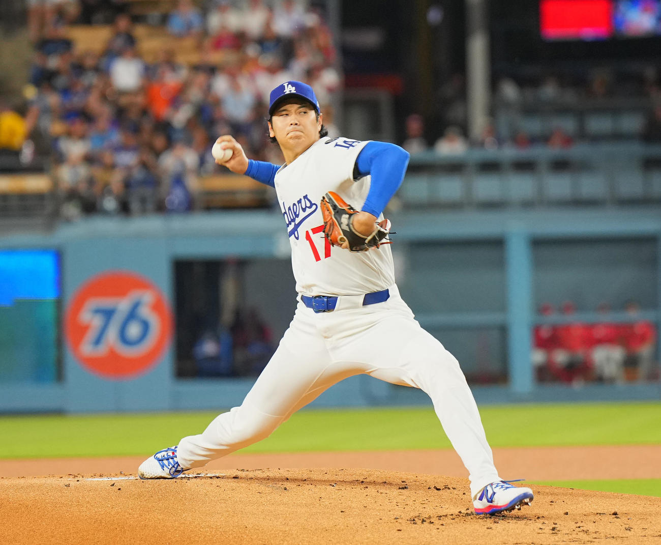 ドジャース対フィリーズ　フィリーズ戦に先発し、5回を無安打無失点に抑えた大谷（撮影・菅敏）