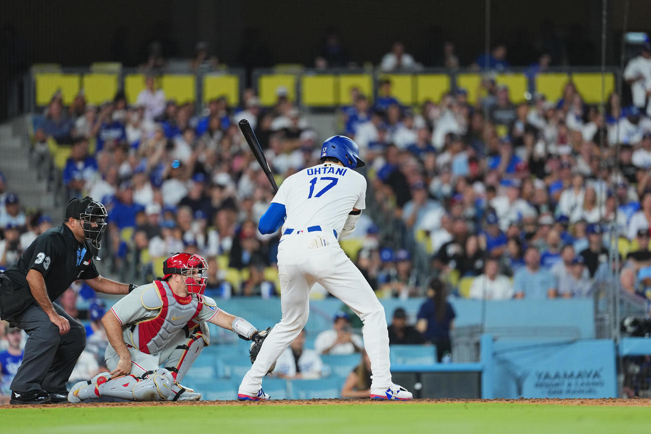ドジャース対フィリーズ　5回裏ドジャース無死、見逃しの三振に倒れる大谷（撮影・菅敏）
