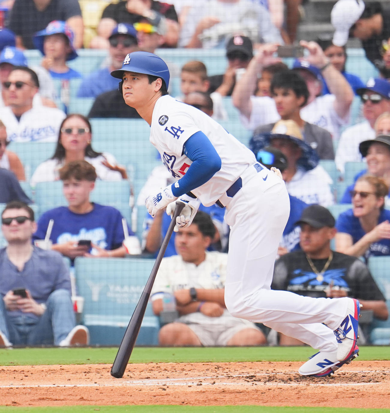 ドジャース対ジャイアンツ　3回裏ドジャース2死、右飛に倒れる大谷（撮影・菅敏）