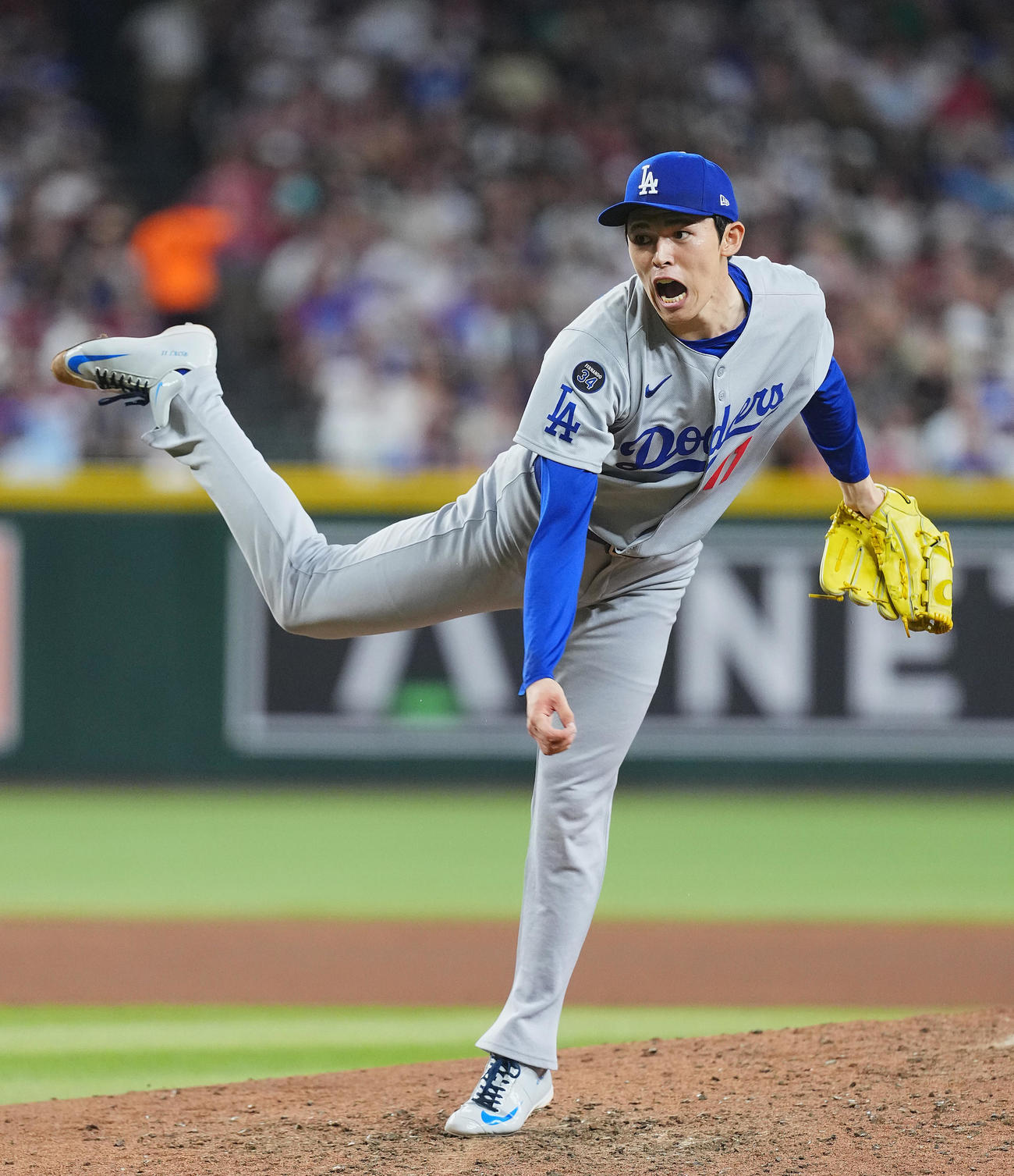 ダイヤモンドバックス対ドジャース　7回、リリーフで登板し、3者凡退に抑えたドジャース佐々木（撮影・菅敏）