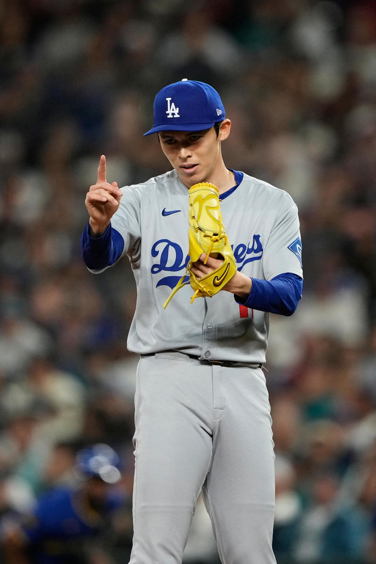 マリナーズ戦の7回に登板したドジャース佐々木朗希（AP）