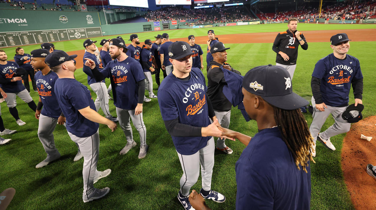ポストシーズン進出を決めて喜ぶタイガースの選手たち（AP）
