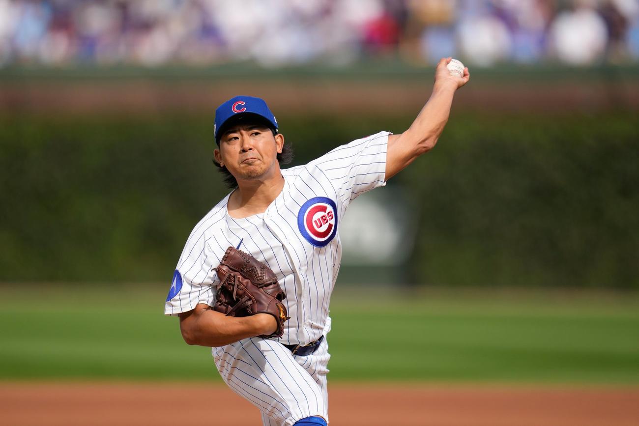 ワイルドカードシリーズのパドレス戦の2回から登板したカブス今永昇太（AP）
