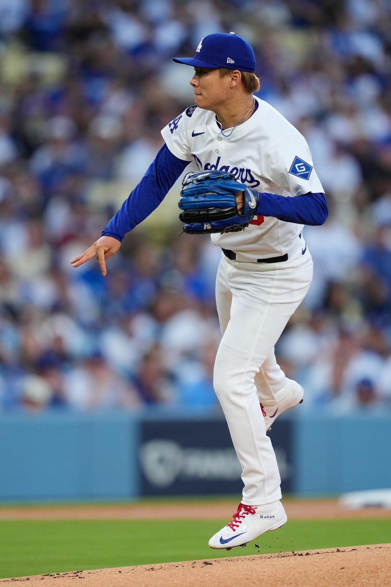 レッズ戦に先発したドジャース山本由伸（AP）