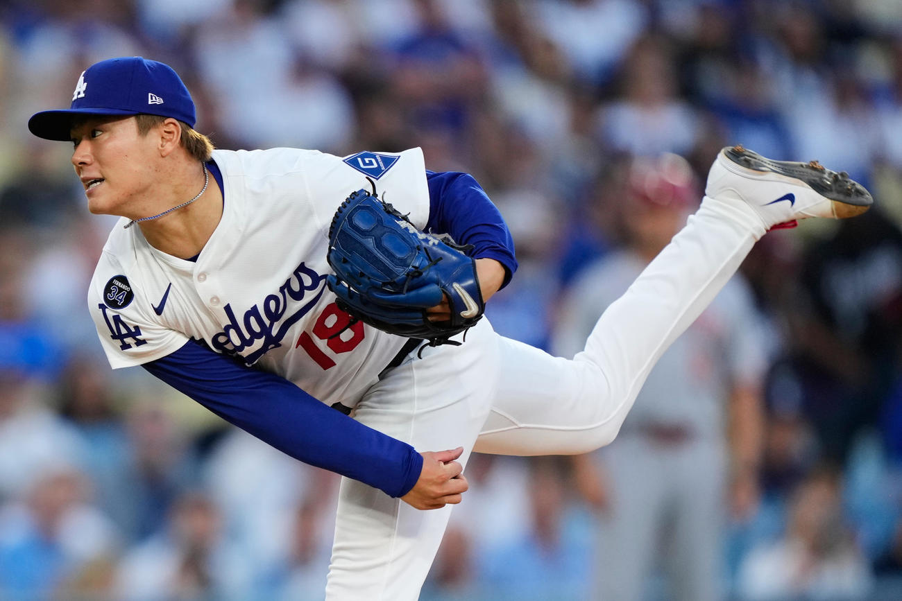 レッズ戦に先発したドジャース山本由伸（AP）