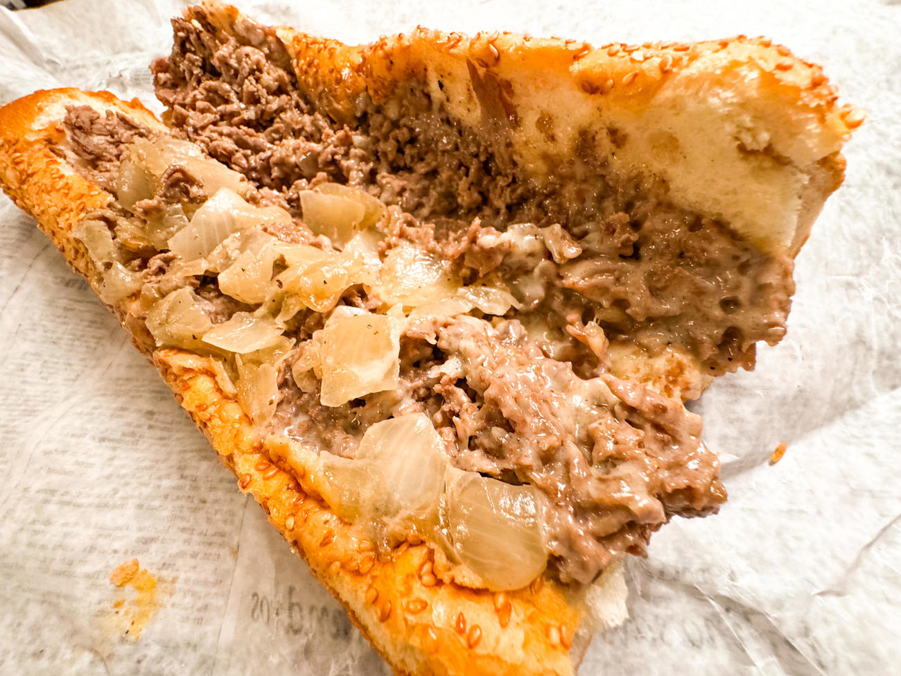 フィリーズの本拠地シチズンズバンクパークから徒歩で約20分程の離れた場所にあるSkinny Joey‘s Cheesesteaksの名物チーズステーキ（撮影・菅敏）