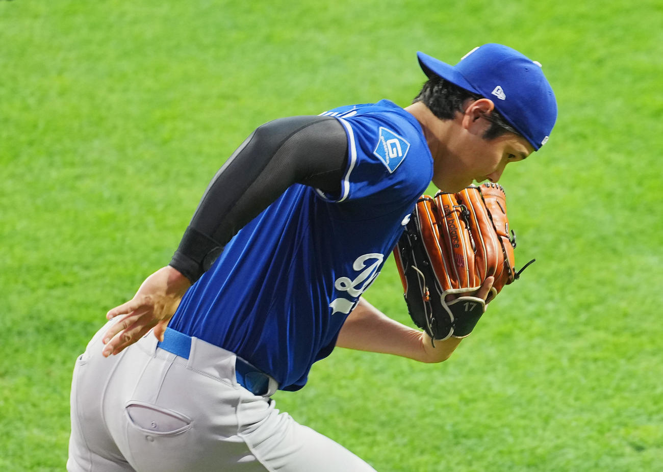 地区シリーズフィリーズ対ドジャース　前日練習に参加し、ダッシュを繰り返すドジャース佐々木（撮影・菅敏）