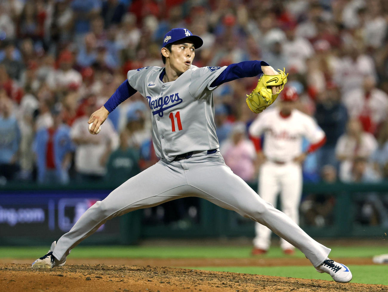 フィリーズ戦の9回に登板したドジャース佐々木（共同）