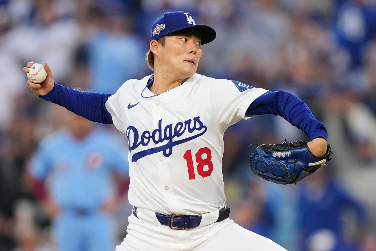 フィリーズ戦に先発したドジャース山本由伸（AP）

