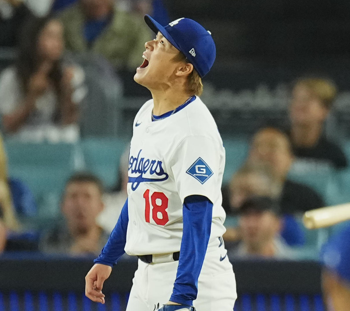 地区シリーズ・ドジャース対フィリーズ　4回表フィリーズ無死、シュワバーにソロ本塁打を打たれ、叫ぶ山本（撮影・菅敏）