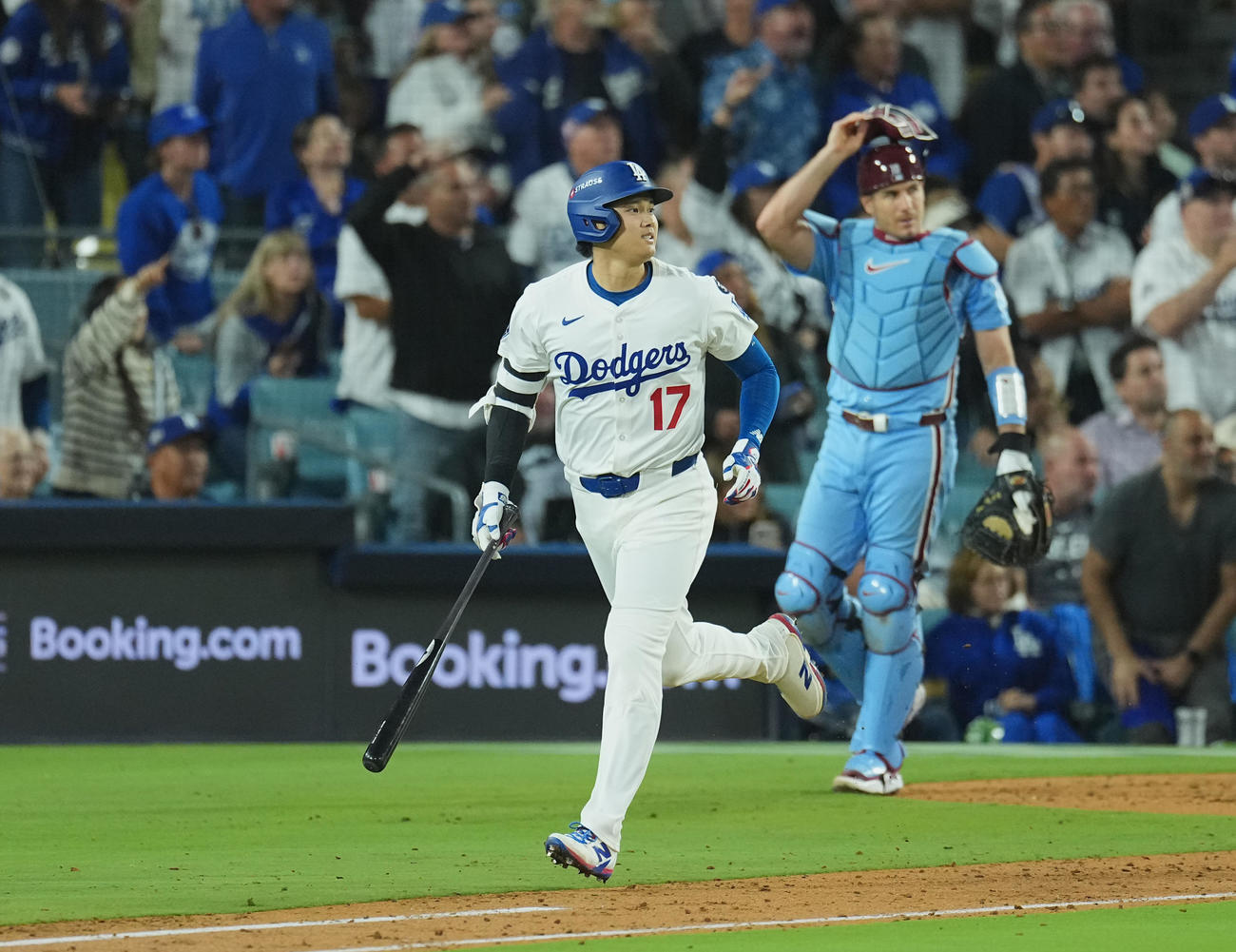 地区シリーズ・ドジャース対フィリーズ　7回裏ドジャース2死、左飛に倒れる大谷（撮影・菅敏）