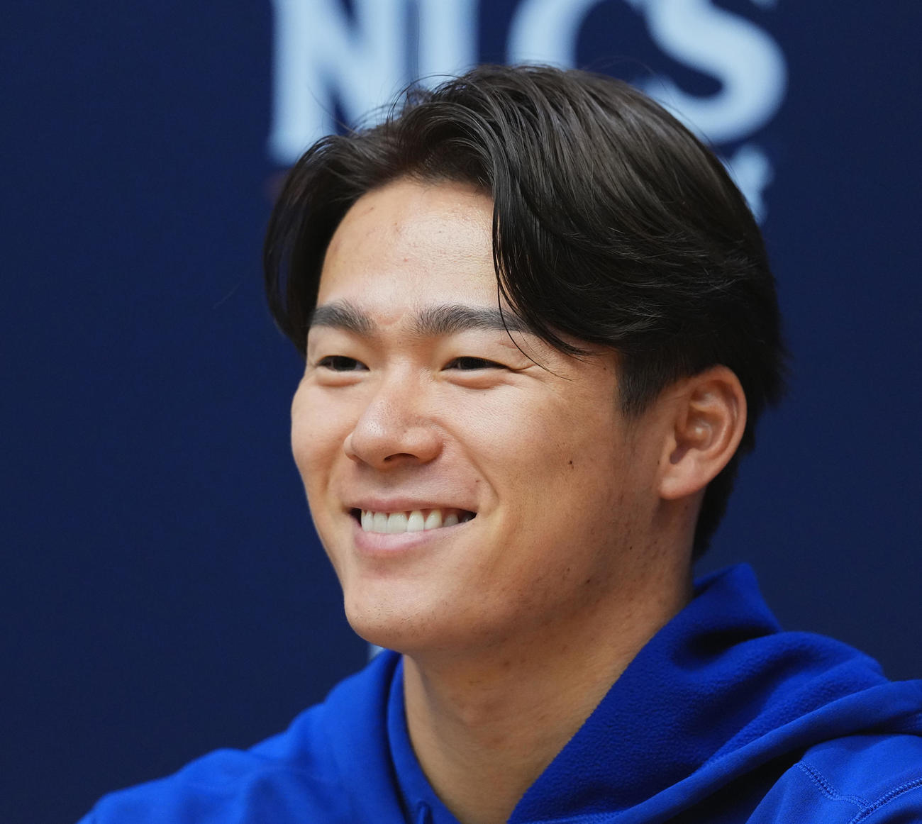 ナ・リーグ優勝決定シリーズ　第2戦に先発予定のドジャース山本は、会見で抱負を話す（撮影・菅敏）