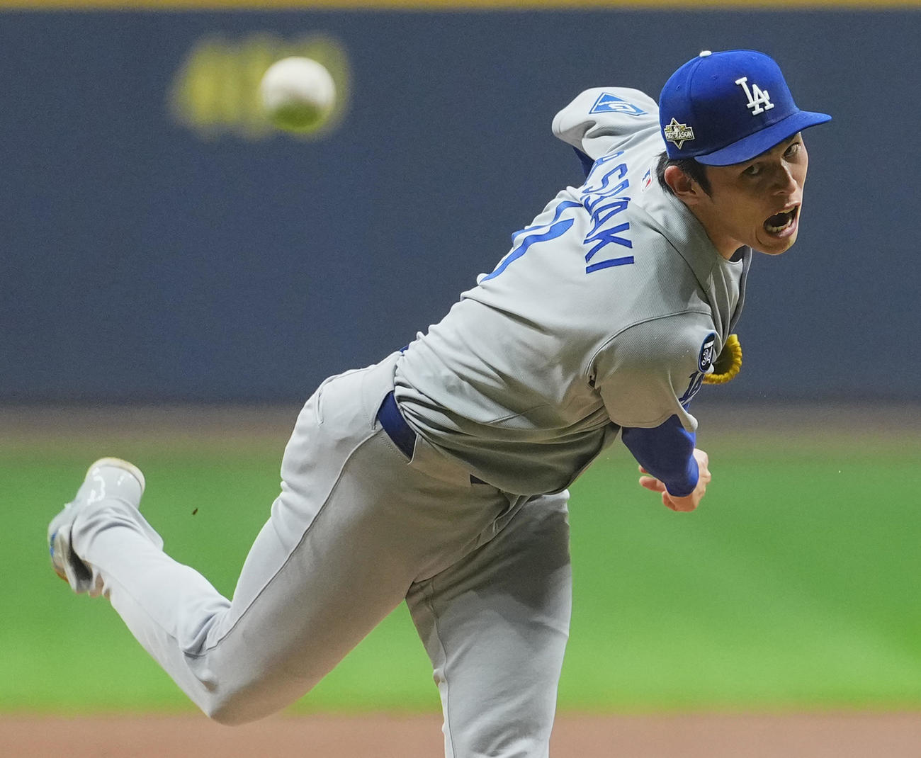 ブルワーズ対ドジャース　9回に登板した佐々木（撮影・菅敏）