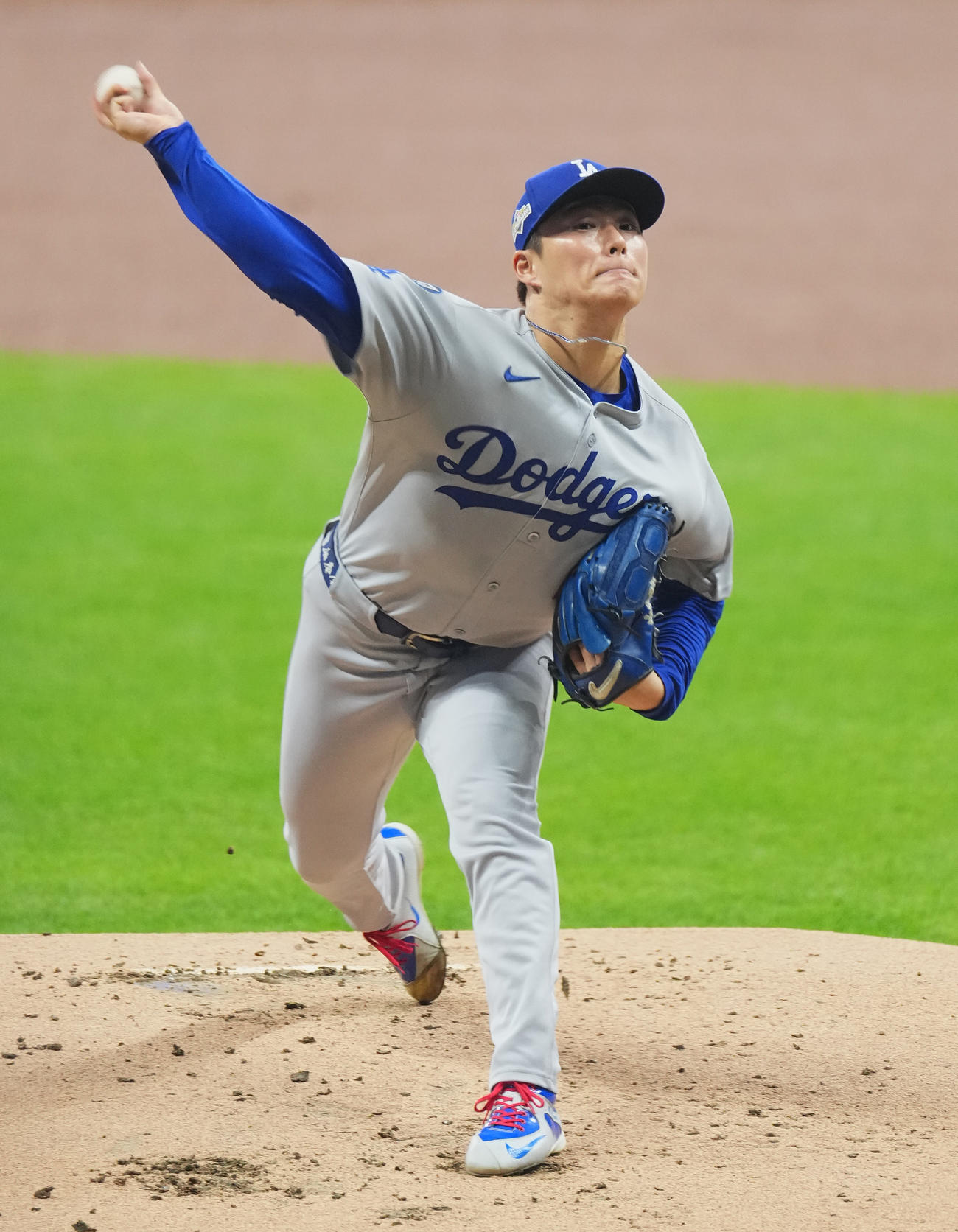 ブルワーズ対ドジャース　ドジャース先発の山本（撮影・菅敏）