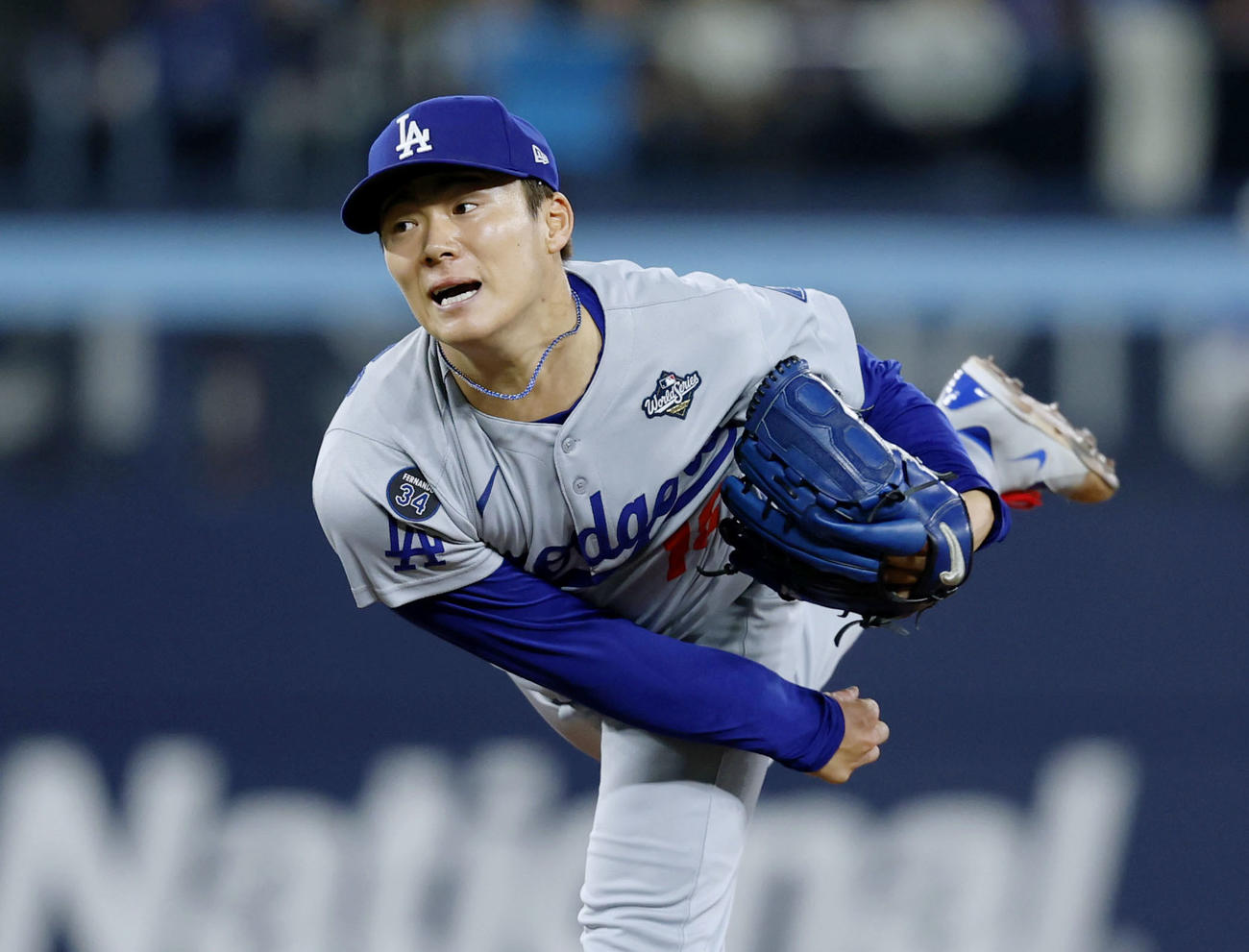 ブルージェイズ戦に先発し、4安打1失点で完投勝利を挙げたドジャース・山本＝トロント（共同）